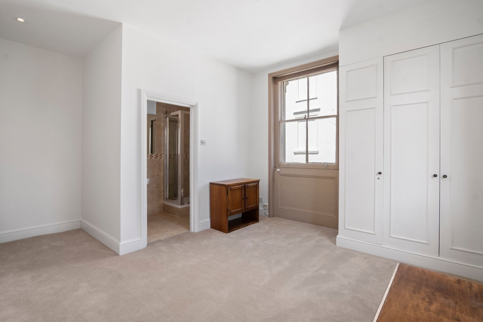 Flat Clifton Gardens in City of Westminster