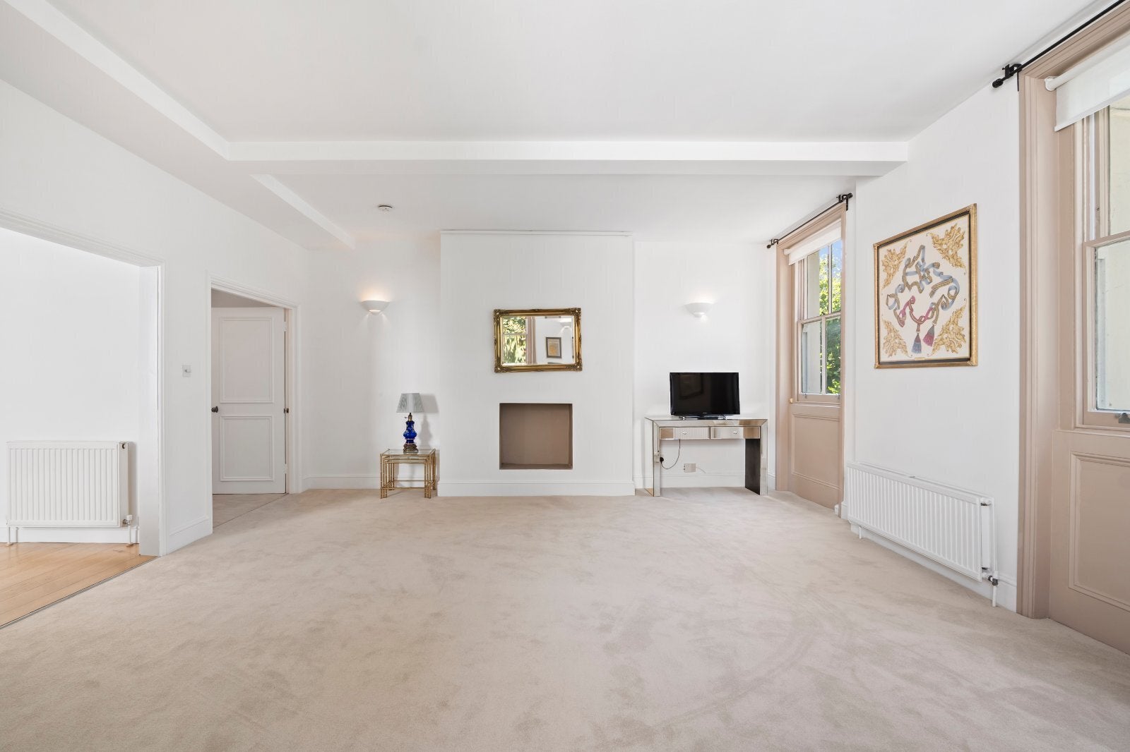 Flat Clifton Gardens in City of Westminster