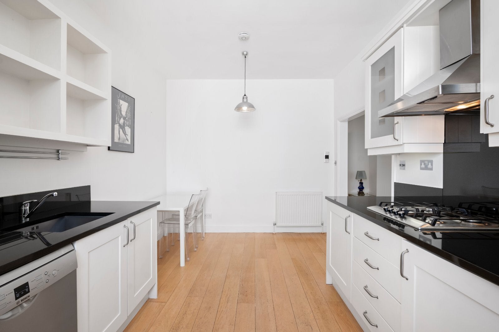 Flat Clifton Gardens in City of Westminster