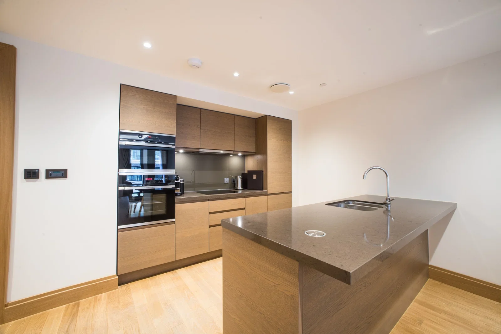Flat John Islip Street in City of Westminster