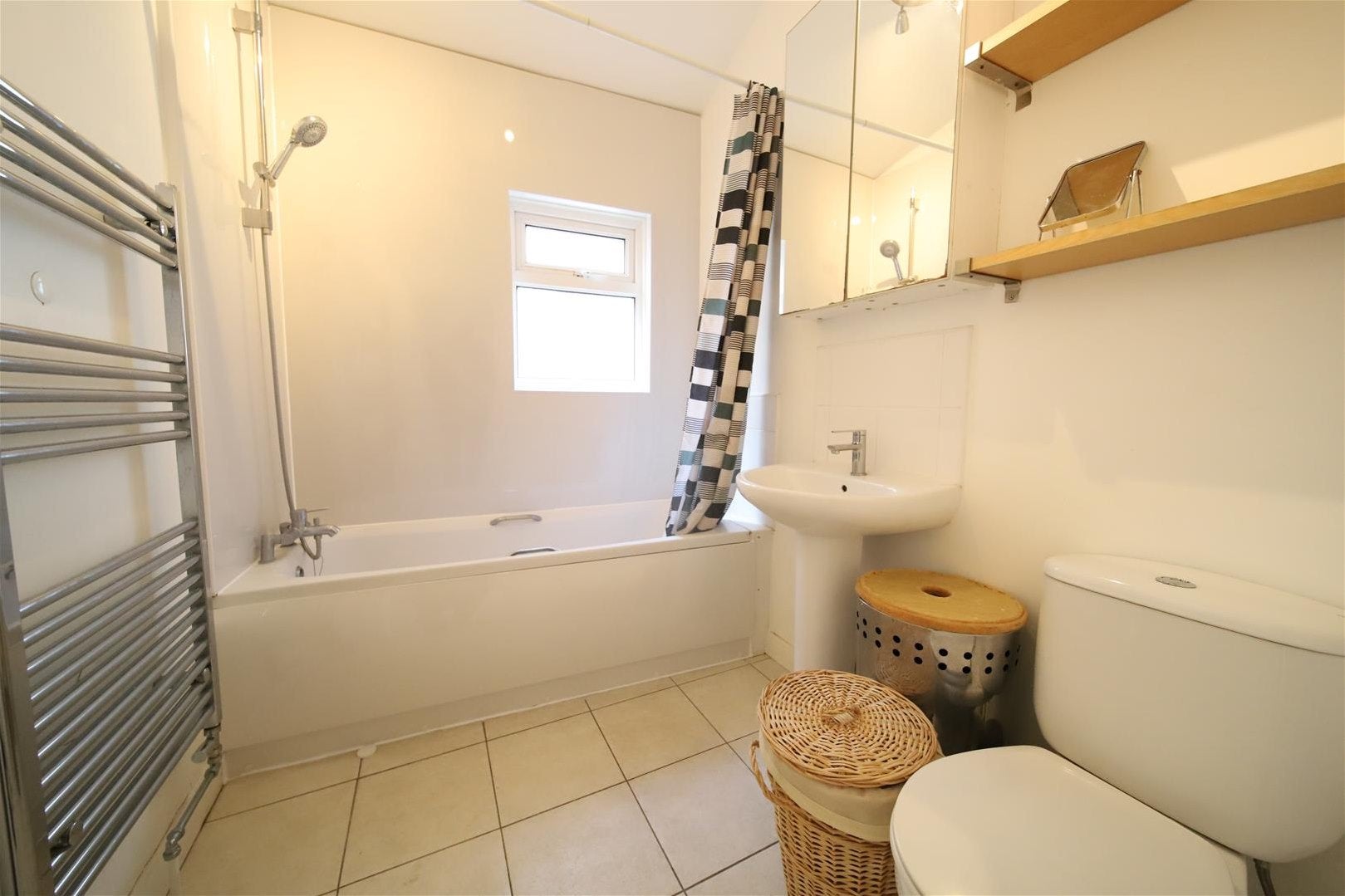 Flat Muswell Hill in Greater London