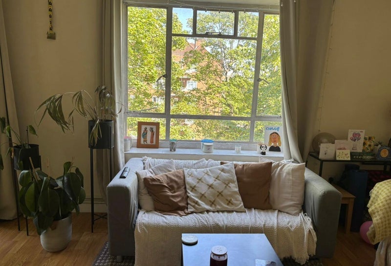 Room Alderbrook Road in Greater London