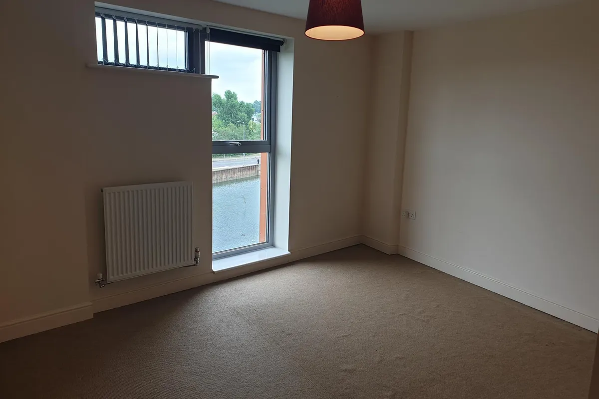 Flat Reavell Place in Ipswich
