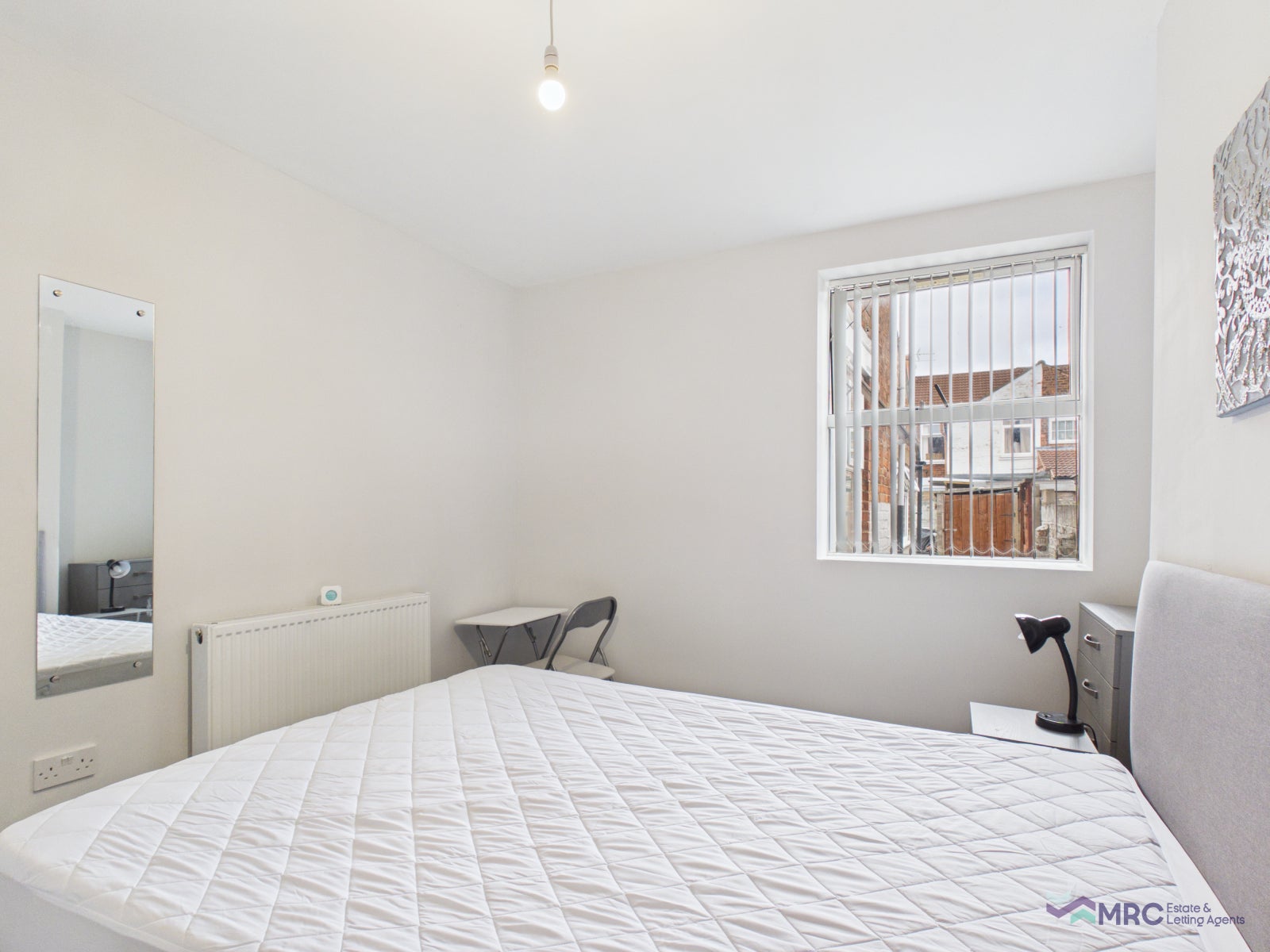 Room Bacheler Street in Hull