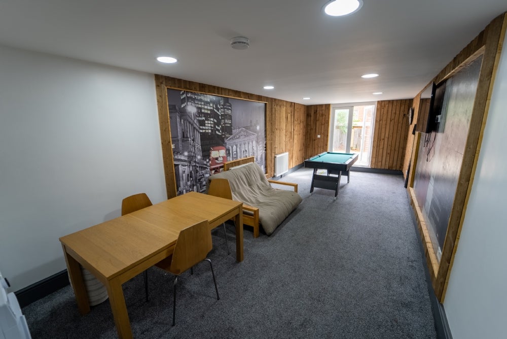 Flat Pershore Road in Birmingham