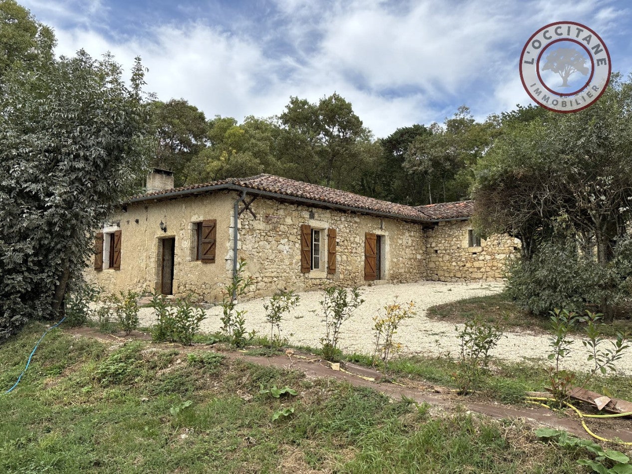 Maison Place du Ravelin à Sarrant