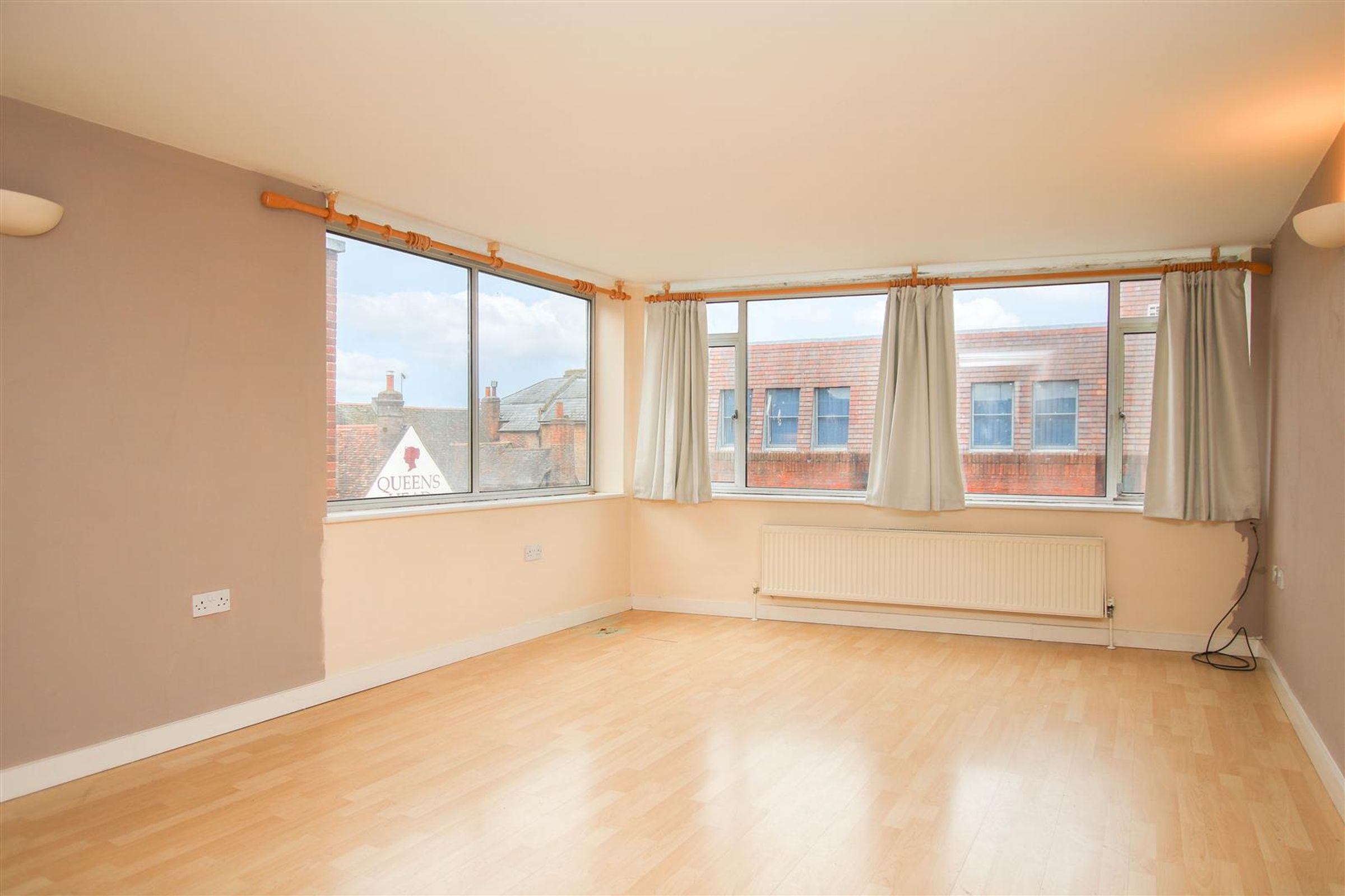Flat George Street in Aylesbury