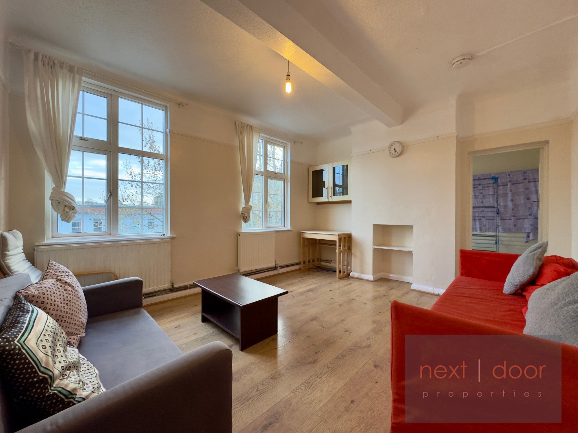 Flat Camberwell New Road in London