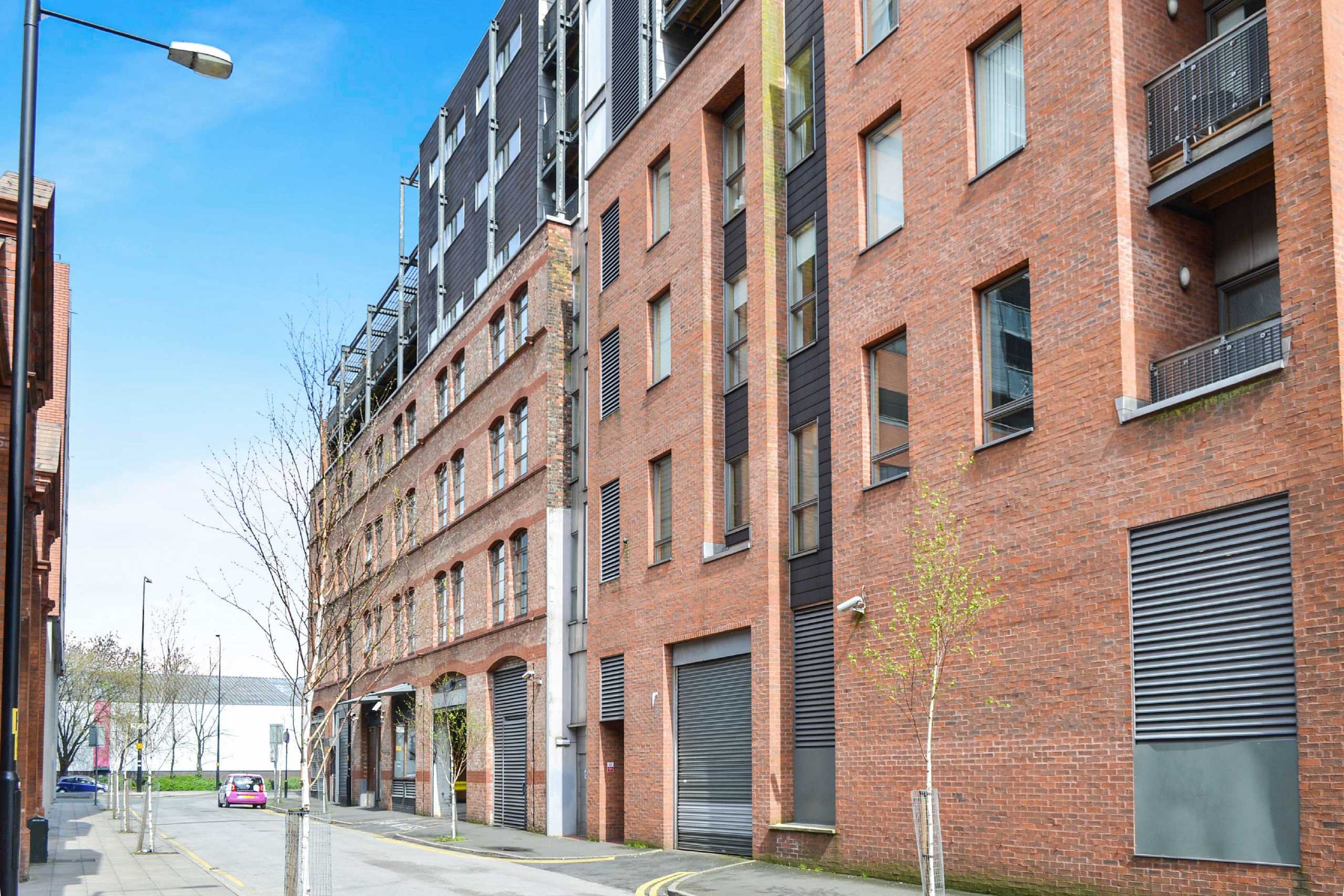 Flat Breslyn Street in Manchester