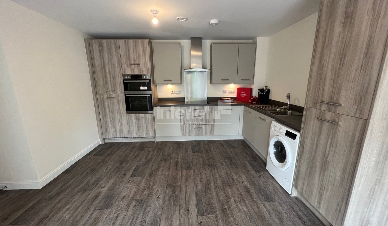 Flat Rhodfa Groes-Wen in Cardiff
