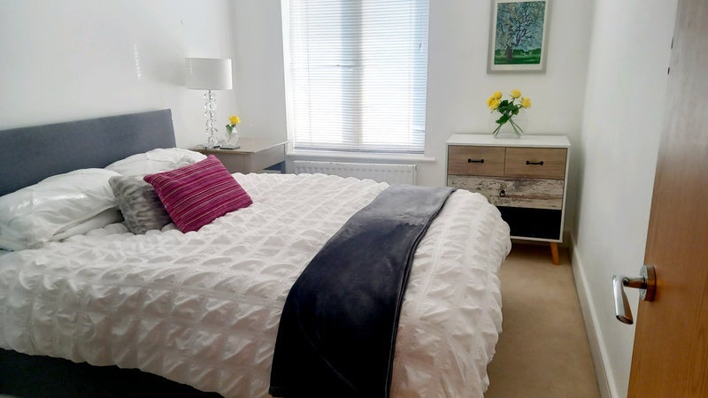 Room Oldfield Road in Maidenhead