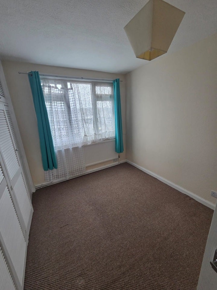 Flat Pett Level Road in Rother