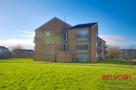 Flat Golden Vale in Tewkesbury