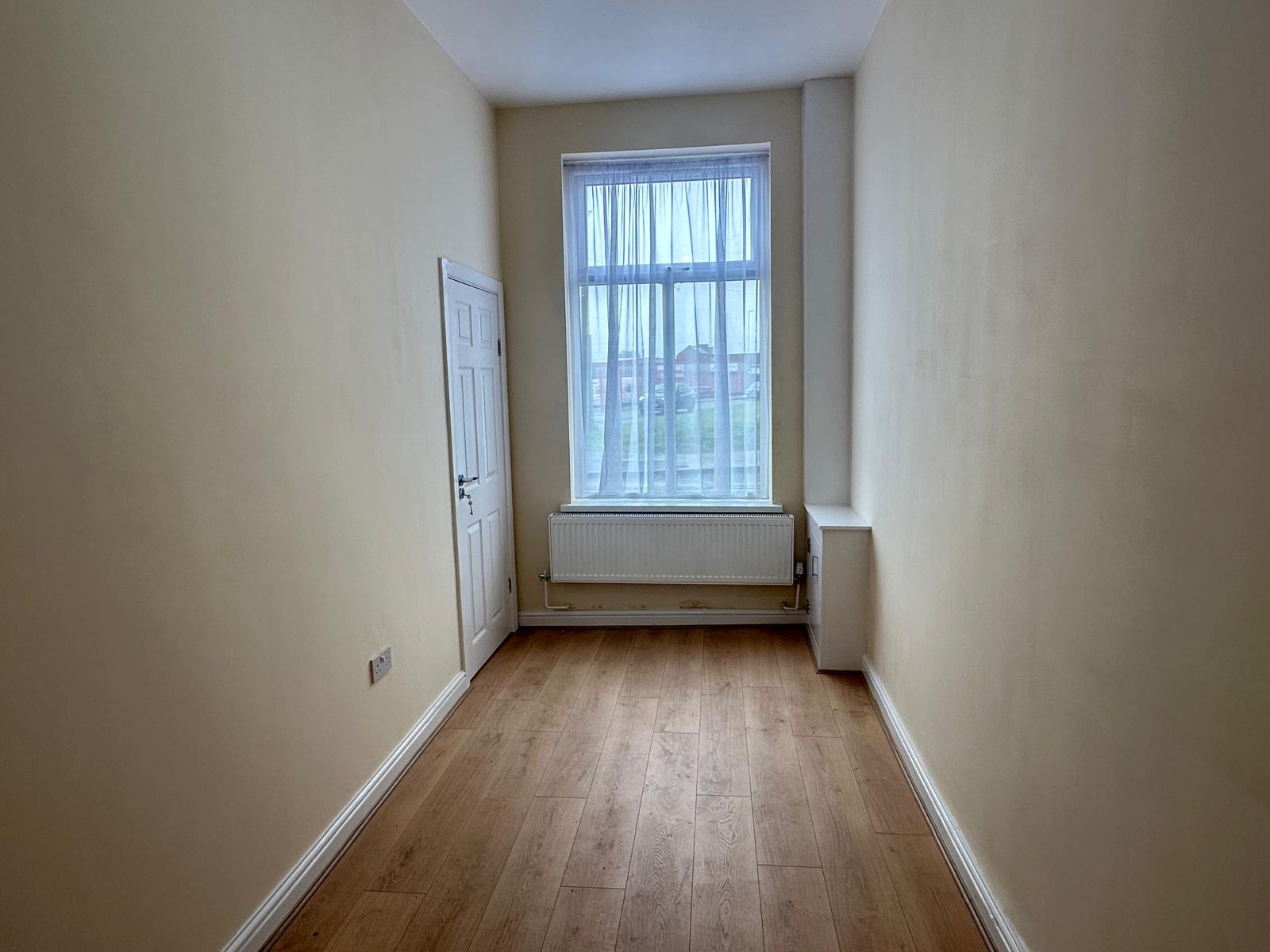 Flat Birchfield Drive in Rochdale