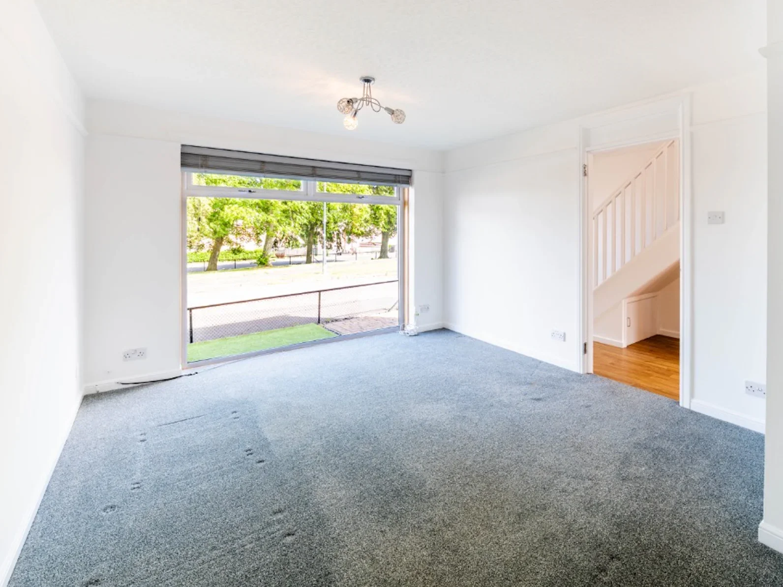 House Ross Place in Newtongrange