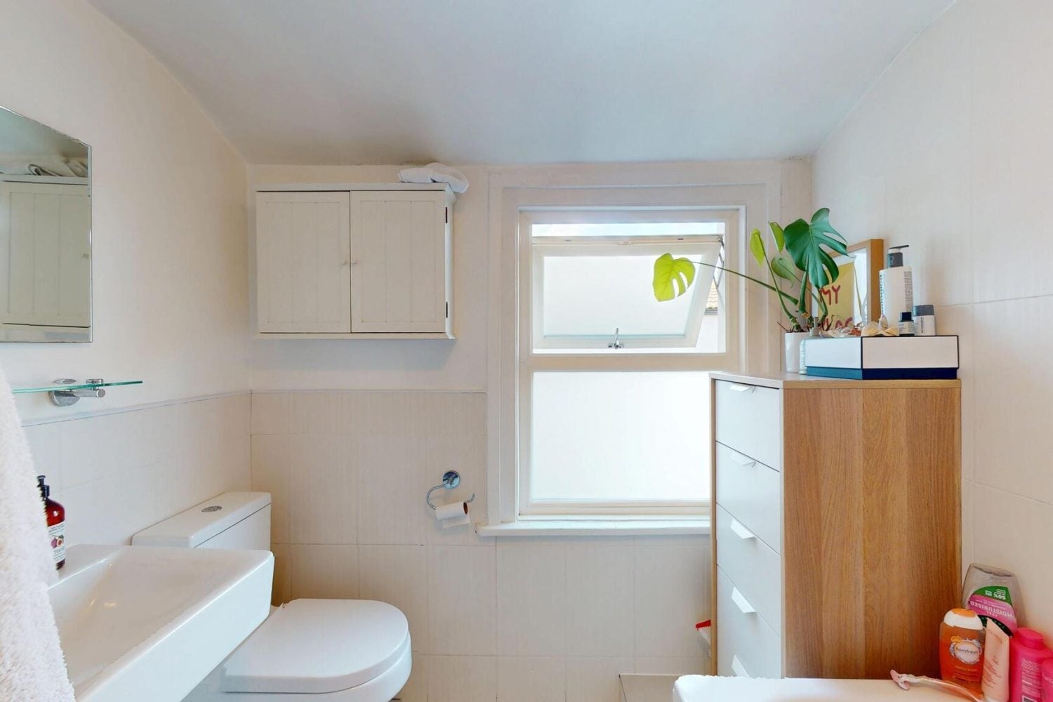 Flat Oakhurst Grove in Greater London
