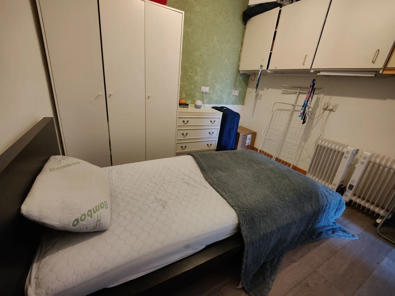 Room Camrose Close in Greater London