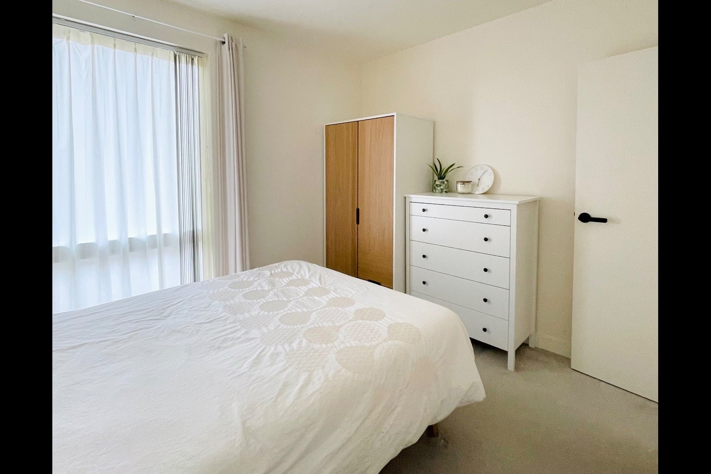 Room No 1 Street in Greater London
