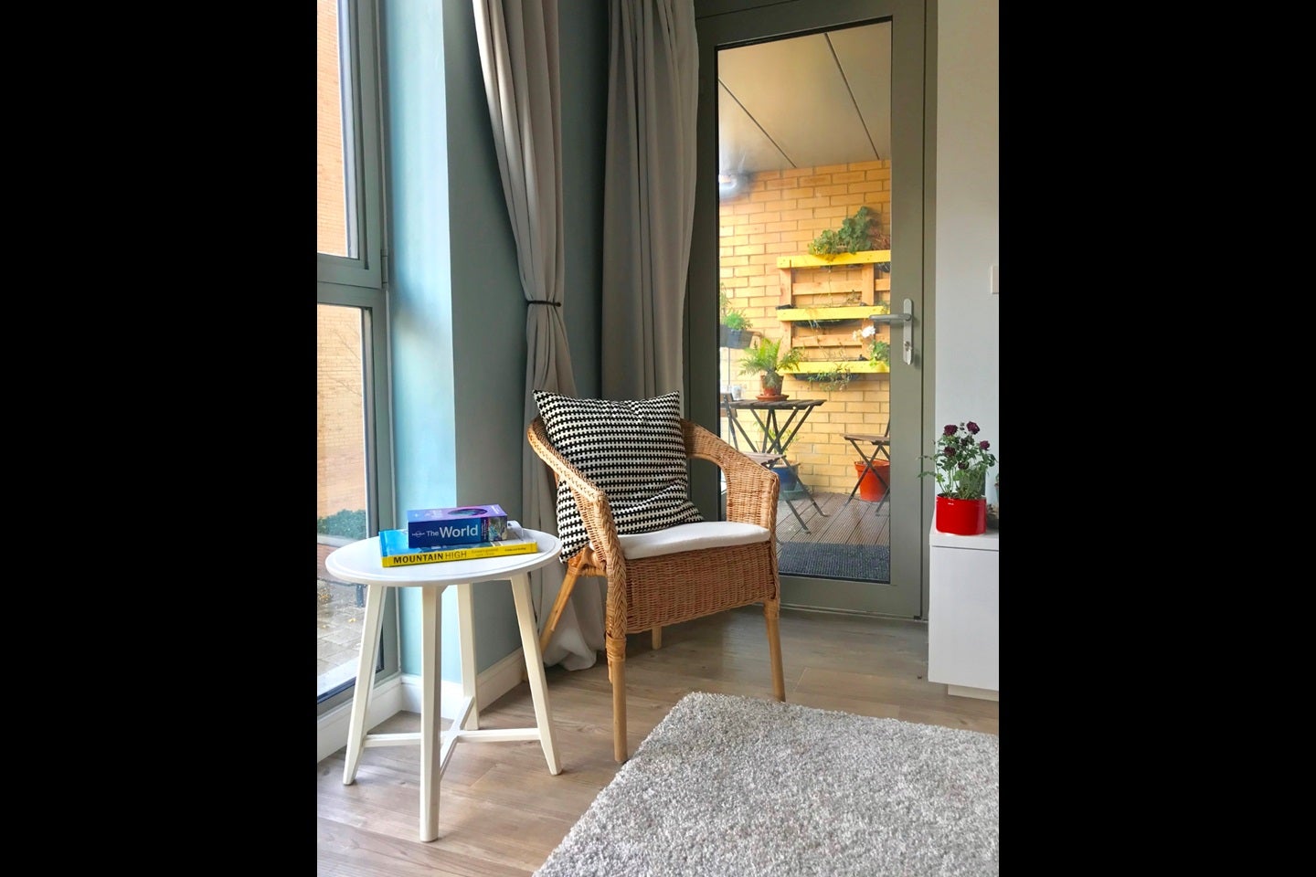 Flat Vian Street in Greater London