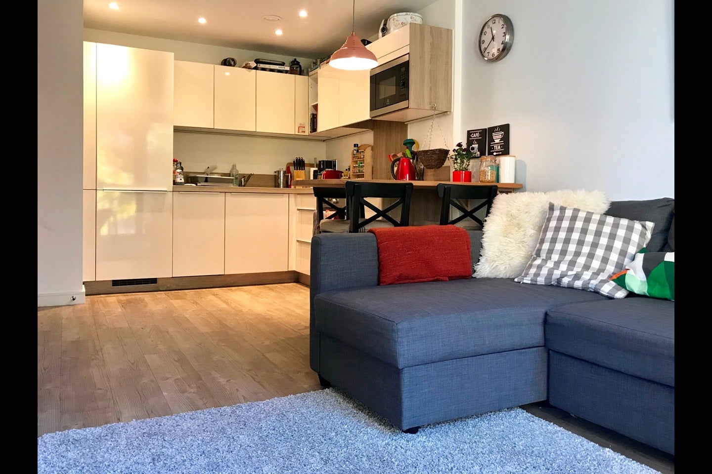 Flat Vian Street in Greater London