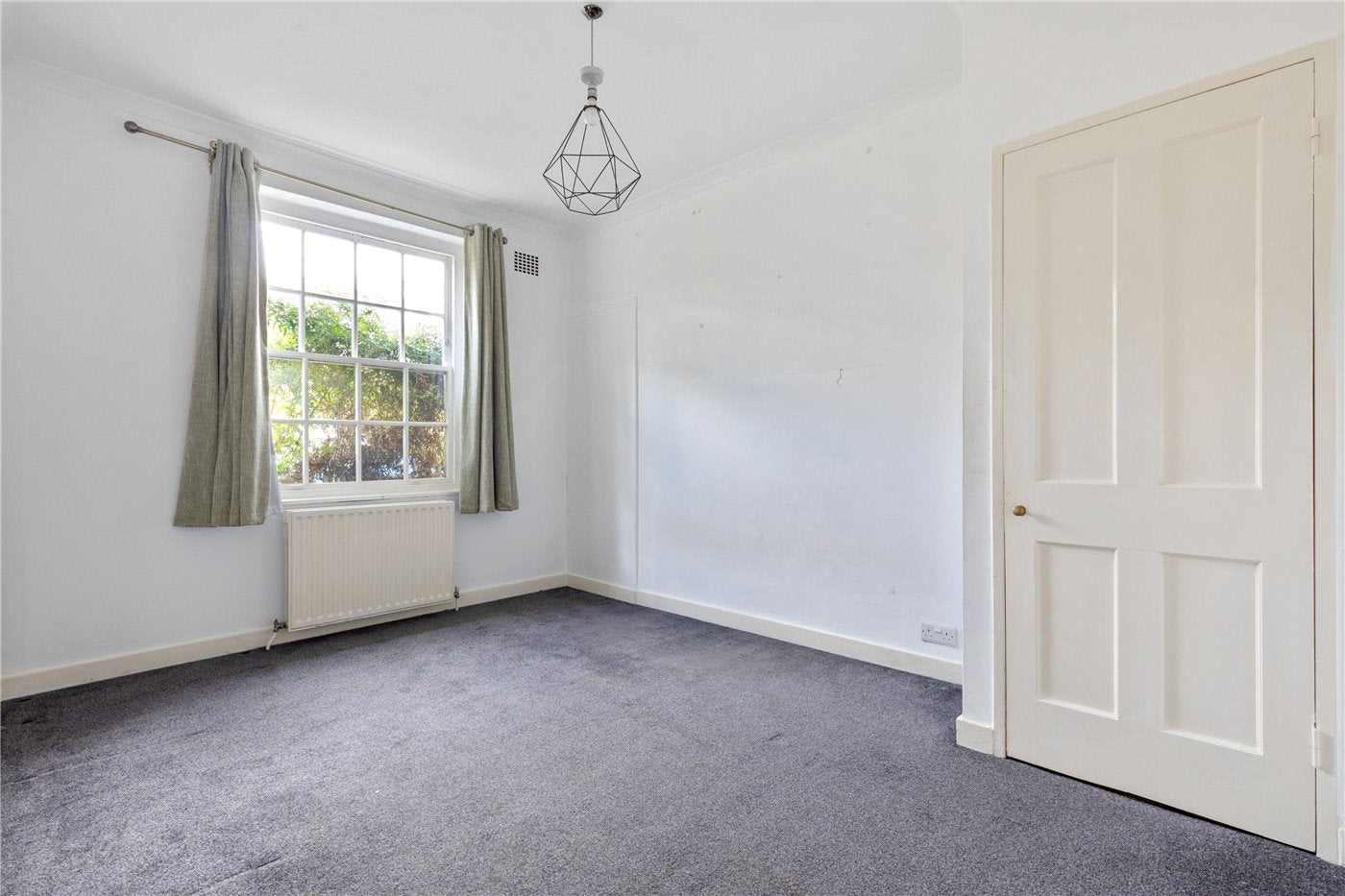 Flat Shipton Street in Greater London