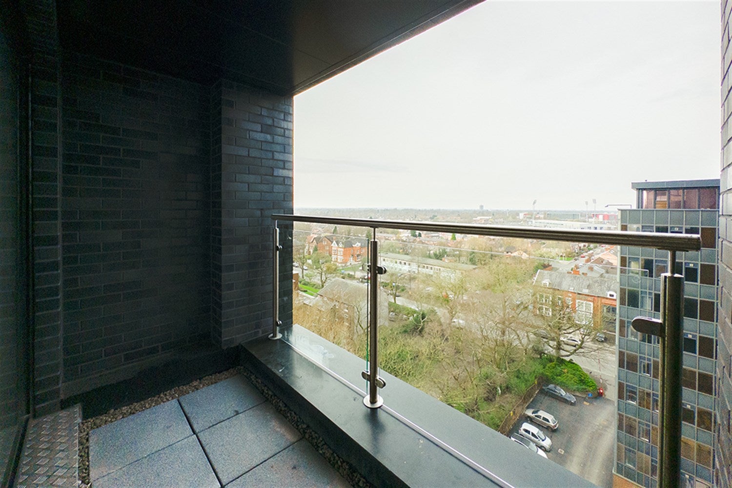 Flat Urban Road in Altrincham