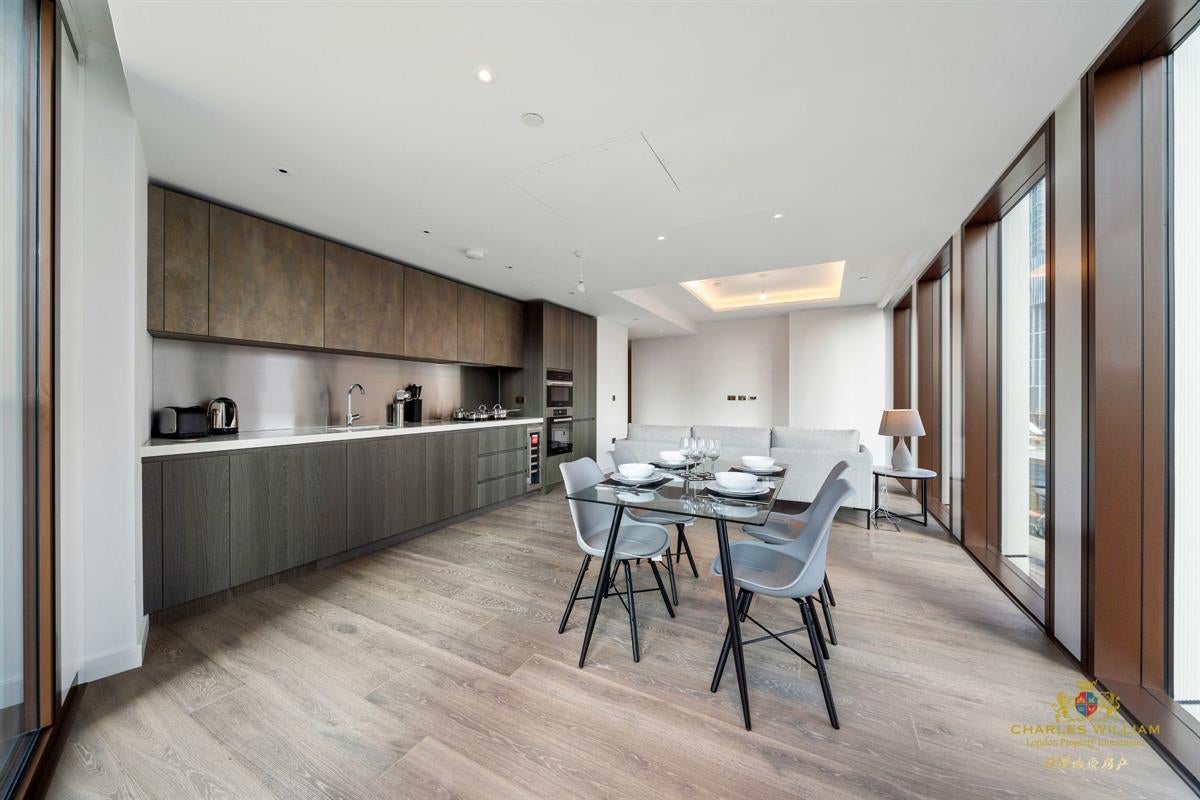 Flat Carnation Way in Greater London