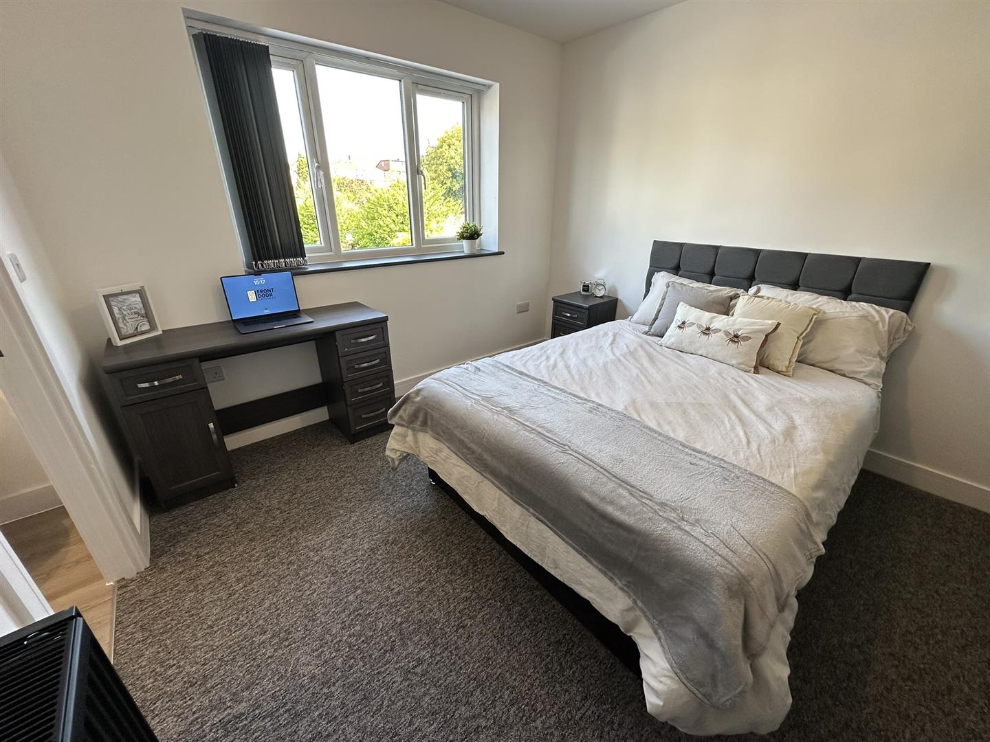 Room Charlton Road in Bristol