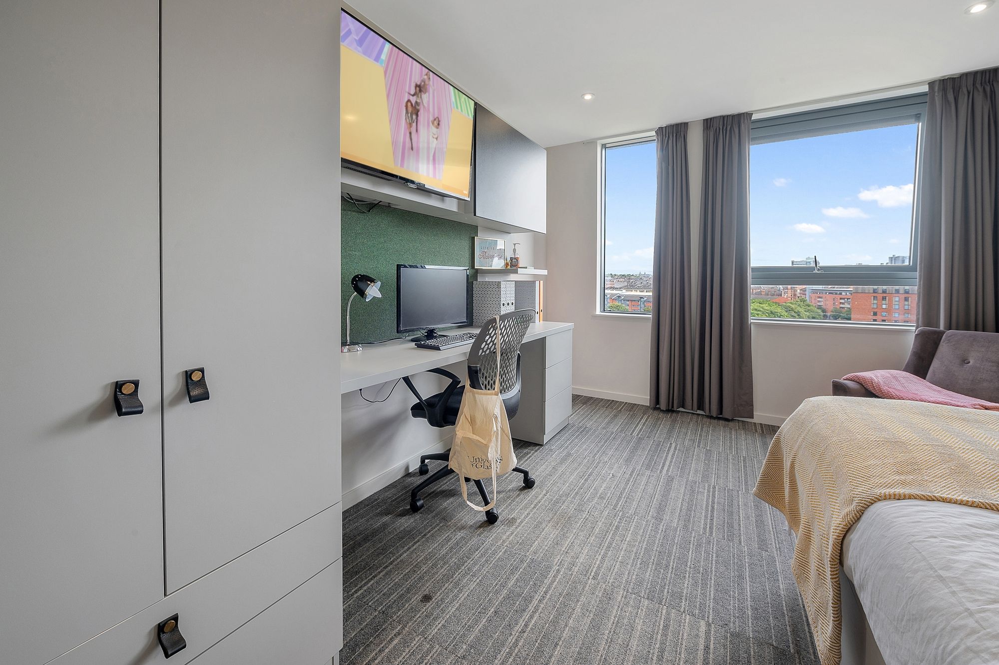 Room Castlebank Street in Glasgow