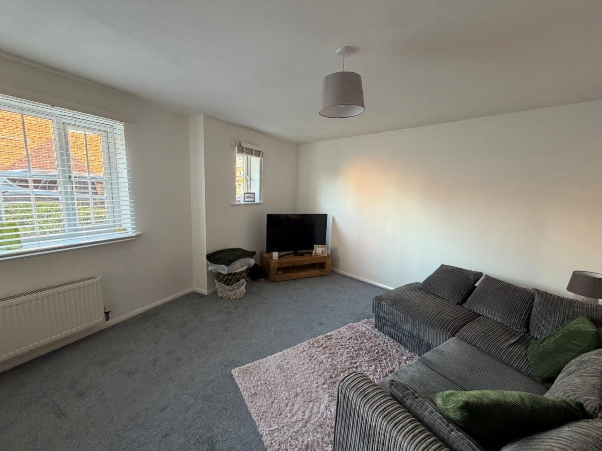 Flat Kyle Close in North East Derbyshire
