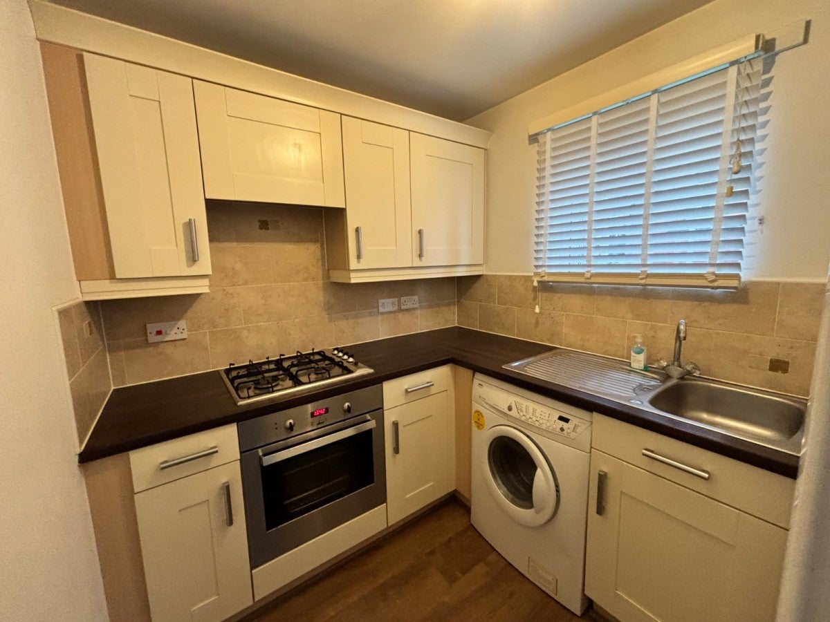 Flat Kyle Close in North East Derbyshire