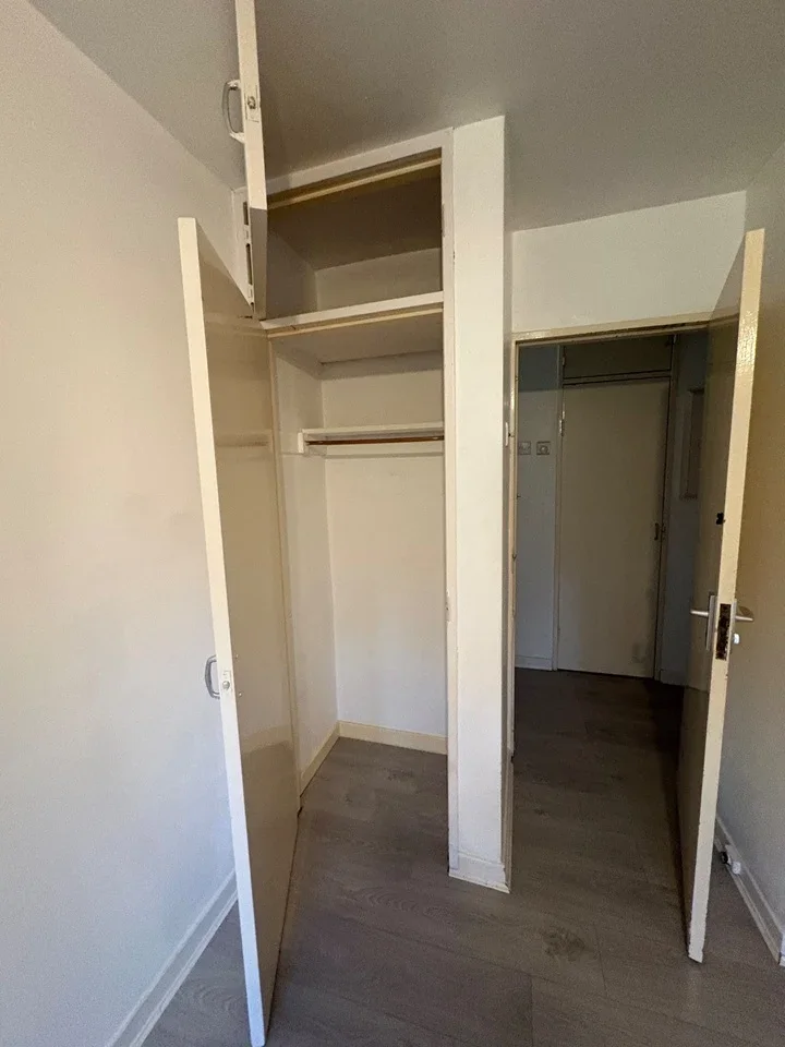Room Hamilton Road in Greater London