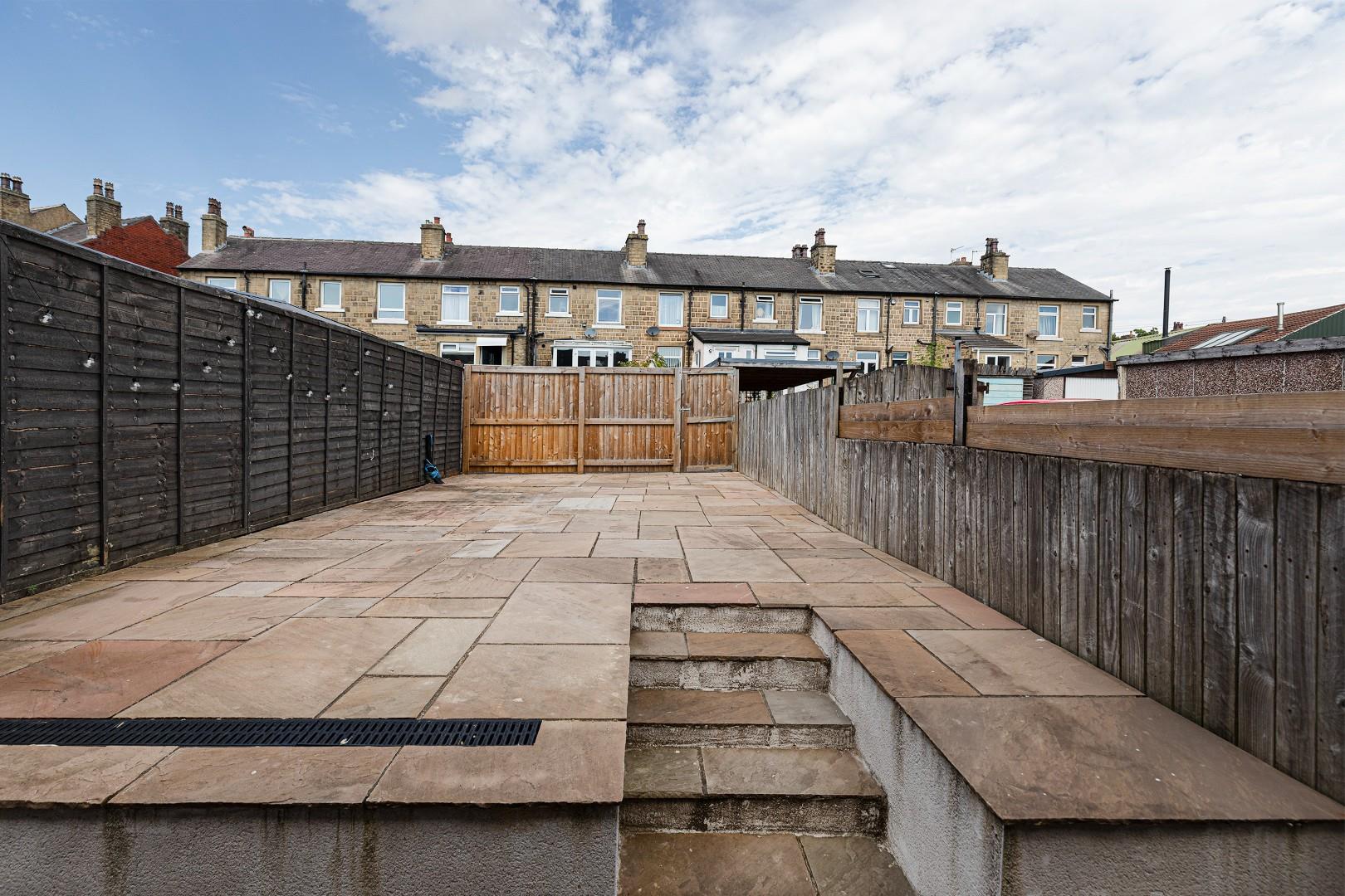 House Broomfield Road in Kirklees