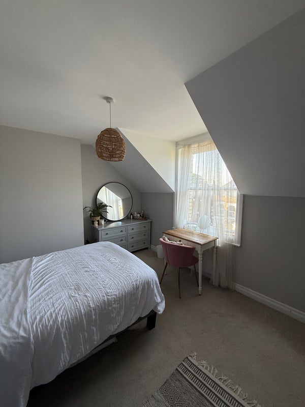Room Ribblesdale Road in Greater London
