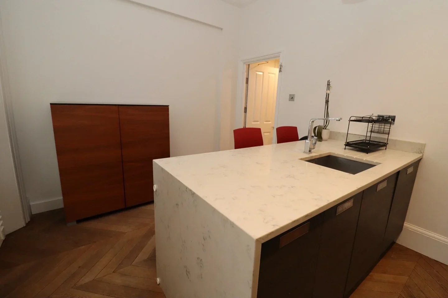 Room Fordwych Road in Greater London