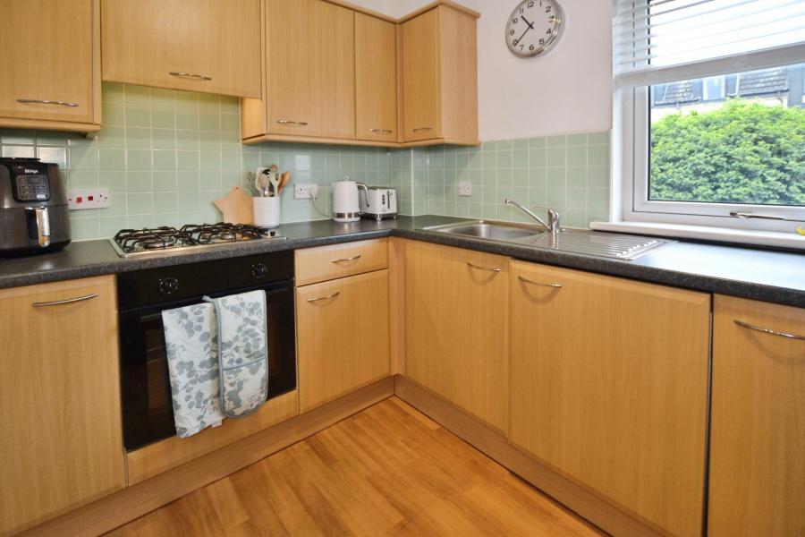Flat Laichpark Road in City of Edinburgh