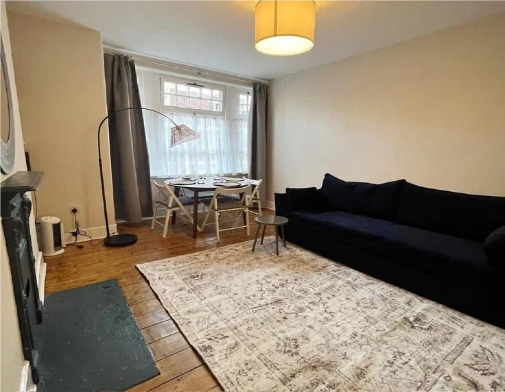 Flat Davies Street in City of Westminster