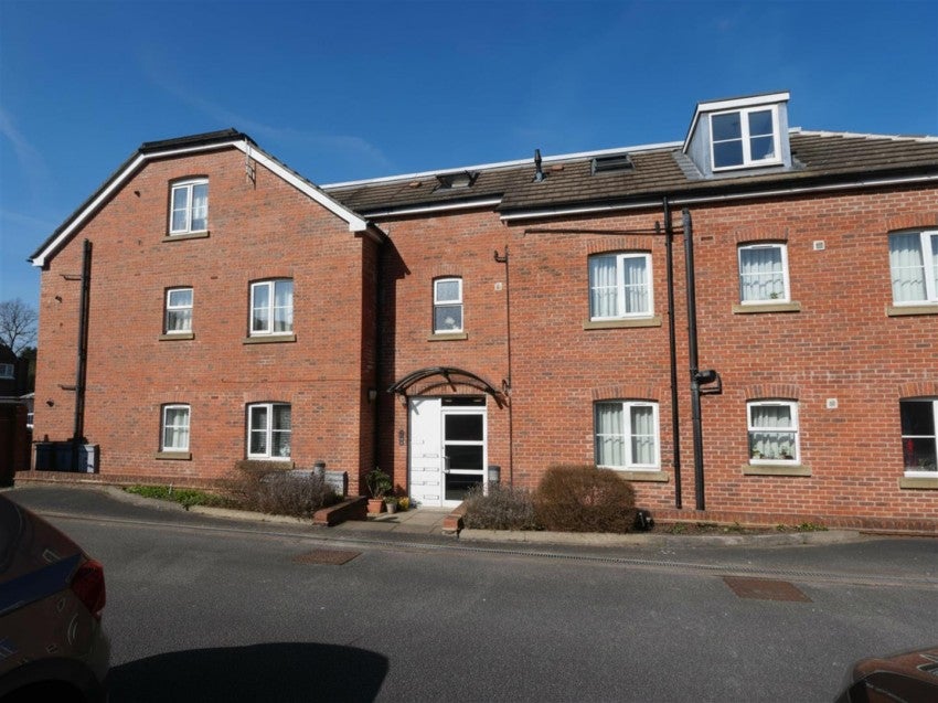 Flat Freemens Court in York