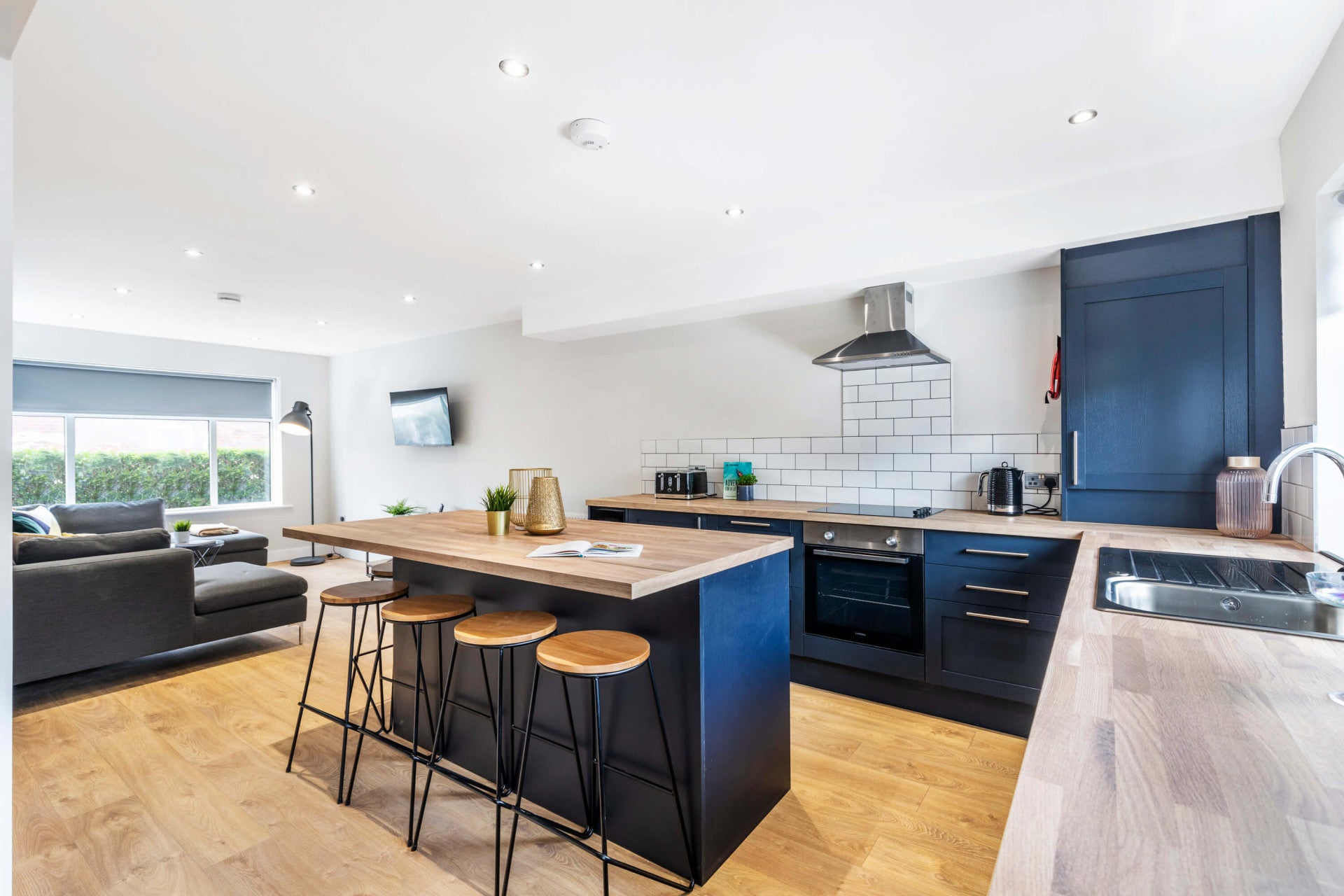 House Mayville Terrace in Leeds