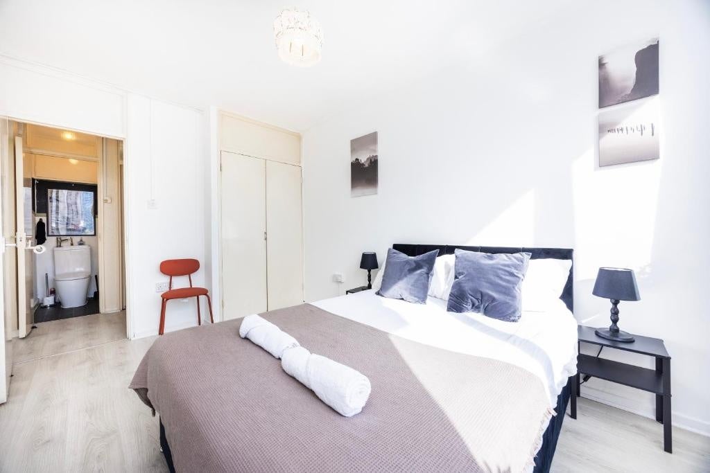 Flat Carmen Street in Greater London