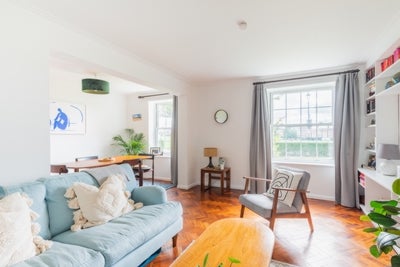 Flat Duke Humphrey Road in London
