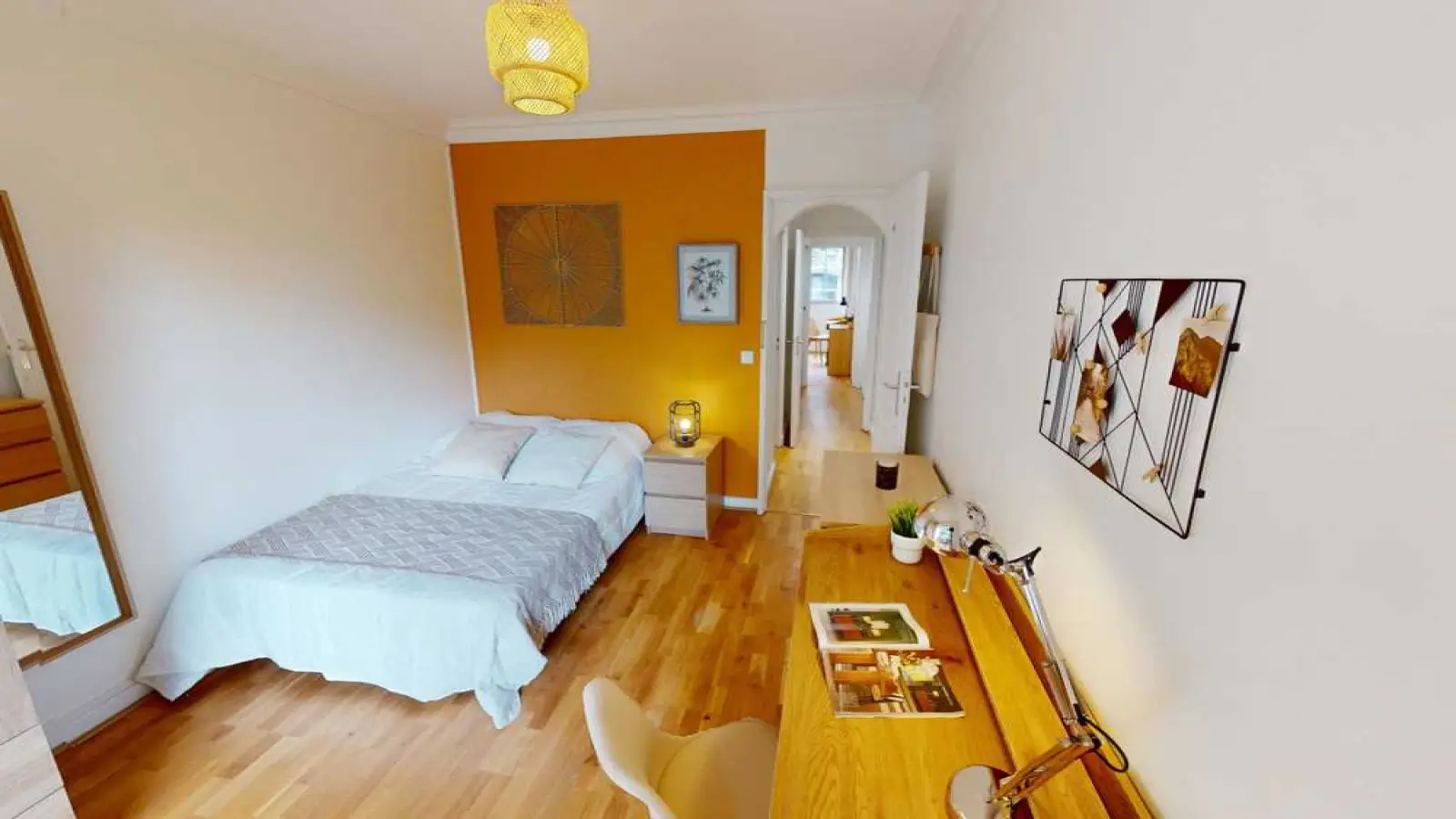 Room Rue Guersant in Paris