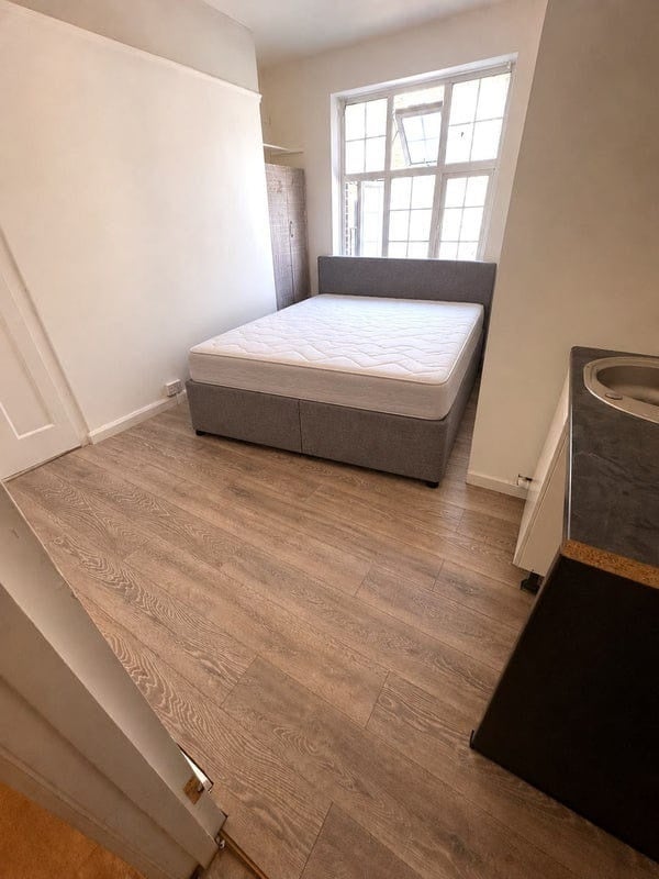 Flat Addington Square in Greater London