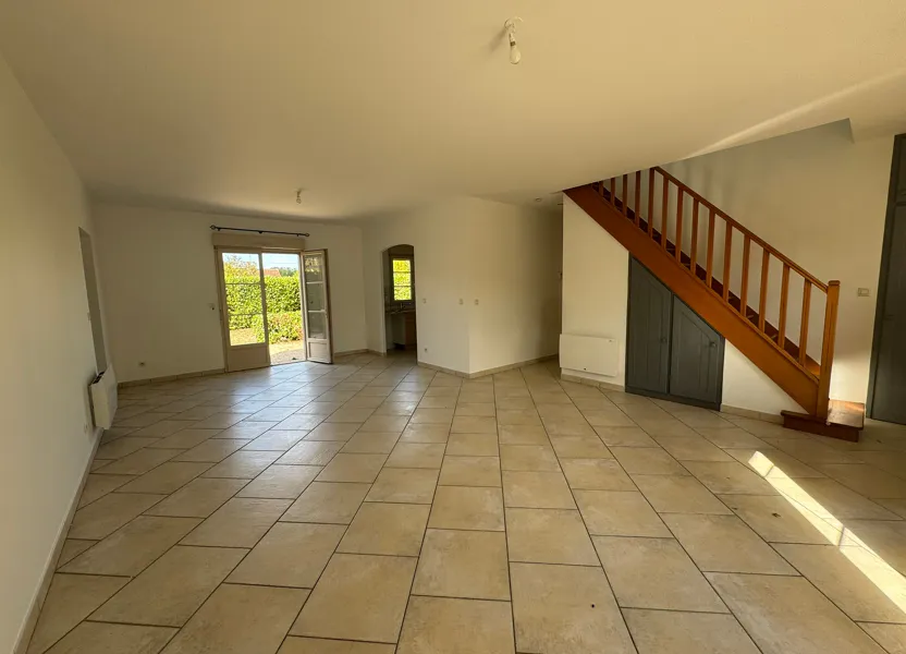 Maison Route de Vitry-aux-Loges à Fay-aux-Loges