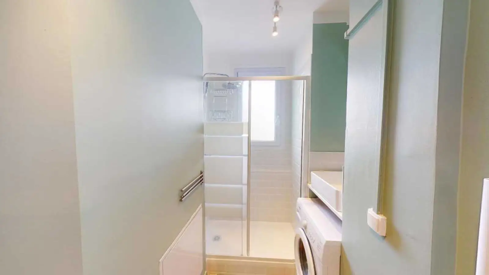 Chambre Rue de Saussure à Paris