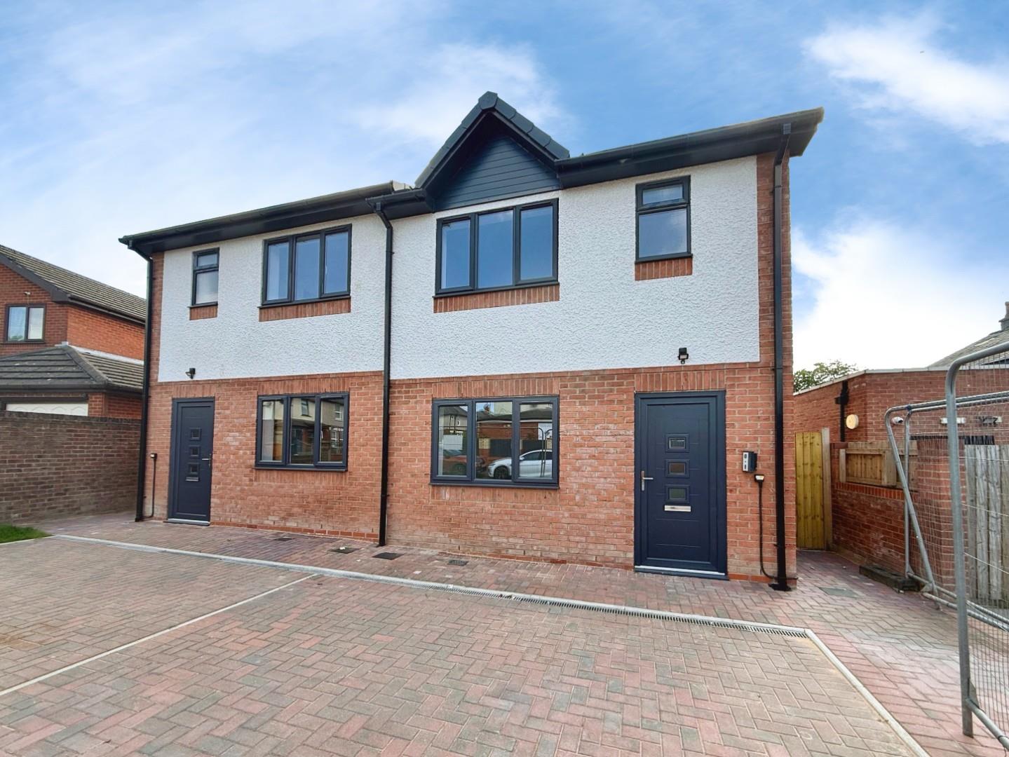 Flat Tinkersfield in Leigh