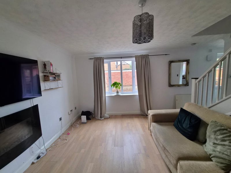Room Coopers Way in Mid Suffolk