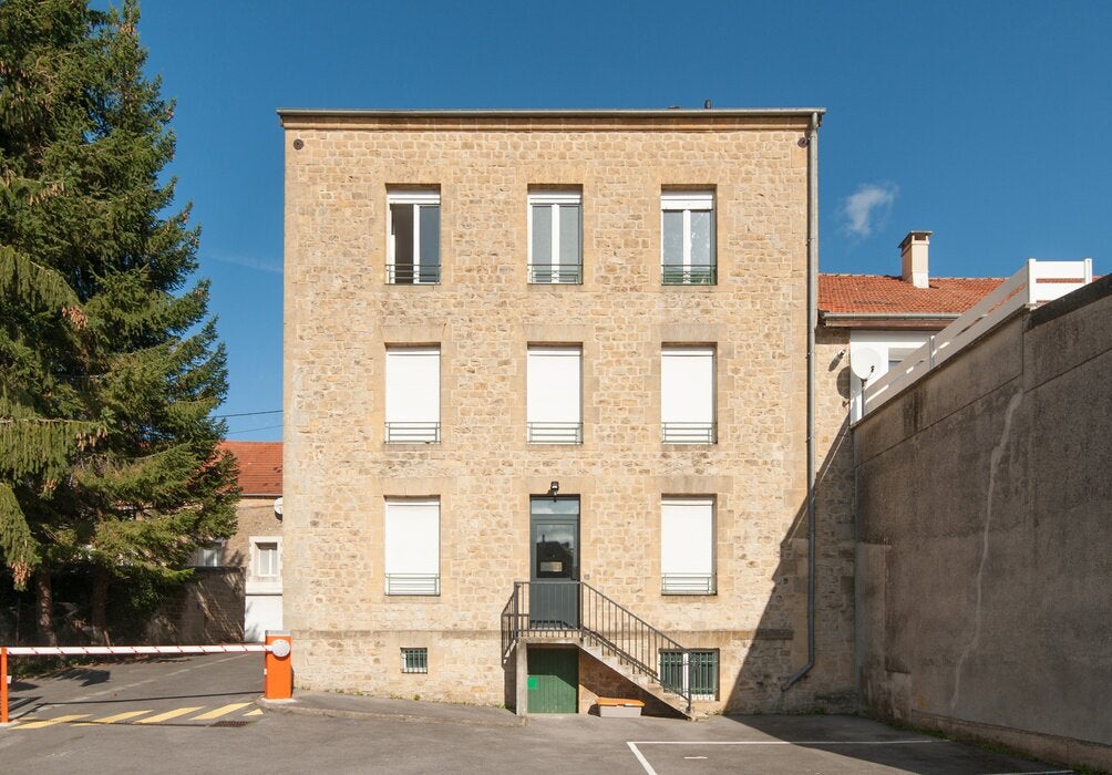 Flat Rue du Faubourg de Pierre in Charleville-Mézières