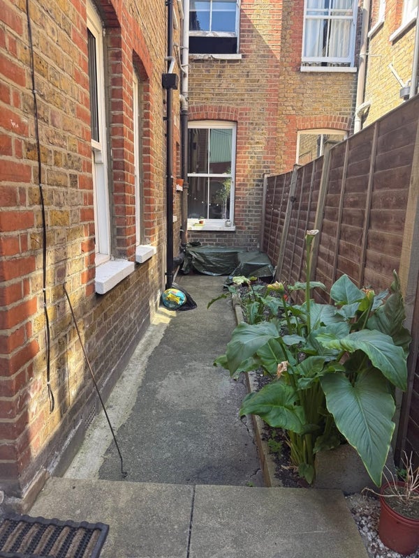 Room Cavendish Road in Greater London