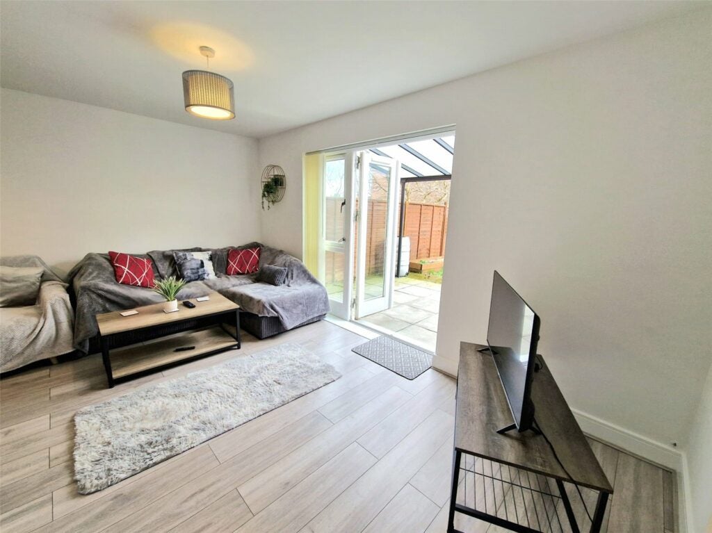 House Vulcan Drive in Bracknell